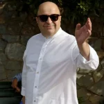 Μάρκος Σεφερλής: Ανέβασε βίντεο με τον Φώτη Σεργουλόπουλο να σατιρίζει τον Χρήστο Σαντικάι