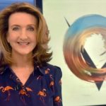 Παρουσιάστρια του BBC σοκάρει με τη φρίκη που έζησε από τον πατέρα της – “Μού έριξε καυτή σούπα πάνω μου”