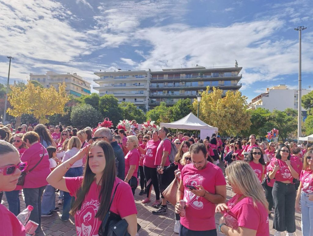 ΠΑΤΡΑ: Απέραντο ροζ ποτάμι στο κέντρο - ΔΕΚΑΔΕΣ ΦΩΤΟ ΚΑΙ ΒΙΝΤΕΟ