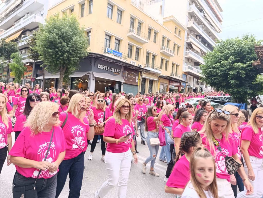 ΠΑΤΡΑ: Απέραντο ροζ ποτάμι στο κέντρο - ΔΕΚΑΔΕΣ ΦΩΤΟ ΚΑΙ ΒΙΝΤΕΟ