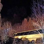 Τρόμος για 8 επιβάτες λεωφορείου στην Αχαϊα - Επεσαν σε χαράδρα - 5 μαθητές ανάμεσα τους