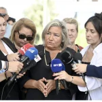 Μίμης Πλέσσας: Θλίψη στο «ύστατο χαίρε» στον σπουδαίο συνθέτη – Συγκινεί η Λουκίλα Καρρέρ – Πλέσσα με τις δηλώσεις της