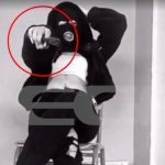 Γλυφάδα: Ανατριχιαστικές εξελίξεις – Φωτογραφία με όπλο ανέβασε η μία 14χρονη δράστις