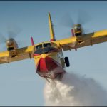 Αναγκαστική προσγείωση πυροσβεστικού αεροσκάφους κοντά στη λίμνη Μαραθώνα – Καλά στη υγεία του ο πιλότος