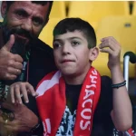 Επιστρέφει στην Ελλάδα ο μικρός Γιαννάκης του ΠΑΟΚ – Επιτυχημένη η χειρουργική επέμβαση στην Αμερική