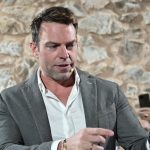 Πηγές Στέφανου Κασσελάκη: «Η ανατροπή των αντικαταστατικών μεθοδεύσεων είναι πια επιτακτική»
