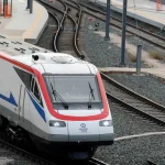 Παραλίγο τραγωδία: Συρμός του προαστιακού από τη γραμμή του αεροδρομίου μπήκε στη γραμμή του Μετρό