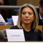 Ανάρτηση Καρυστιανού: Έκλεισε η δικογραφία των Τεμπών χωρίς επιστημονικές απαντήσεις για το ξυλόλιο και την πυρόσφαιρα