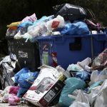 Χρυσές δουλειές με τα σκουπίδια