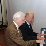 ΠΑΤΡΑ: Οταν ο Μίμης Πλέσσας αναγορευόταν σε επίτιμο καθηγητή Χημείας του Πανεπιστημίου - ΦΩΤΟ