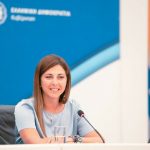 Σοφία Ζαχαράκη: «Τα νέα κριτήρια αποκλείουν από τα επιδόματα τους “φτωχούς” με τα πολυτελή τζιπ»