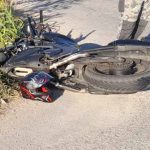 Σφοδρή σύγκρουση ιχ με δίκυκλο στην Ε.Ο. Αγρινίου - Καλυβίων - Νοσηλεύεται ο οδηγός της μηχανής (ΦΩΤΟ)