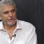 Βλαδίμηρος Κυριακίδης: «Καθόμουν κάτω από το φως για να με κοιτάει η Έφη – Το κατάλαβε και μου το είπε»