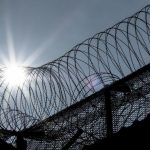 Ελεύθερος με εγγύηση ο πρώτος άνδρας στην Ουγκάντα που κατηγορήθηκε για «επιβαρυμένη ομοφυλοφιλία»