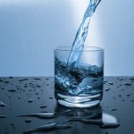 Ανιχνεύθηκαν «παντοτινά χημικά» σε νερό βρύσης και εμφιαλωμένο