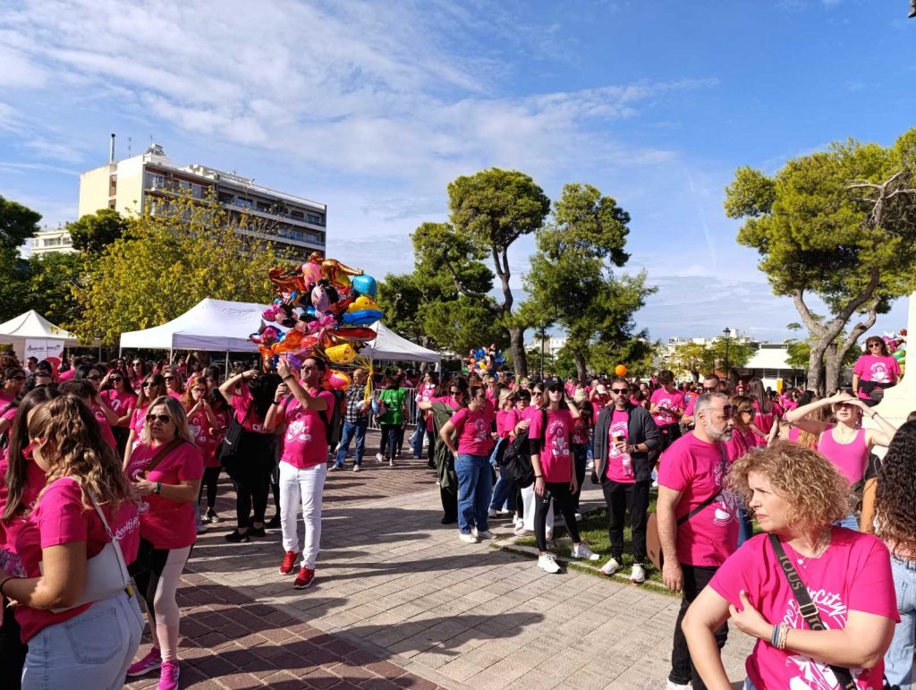 ΠΑΤΡΑ: Απέραντο ροζ ποτάμι στο κέντρο - ΔΕΚΑΔΕΣ ΦΩΤΟ ΚΑΙ ΒΙΝΤΕΟ