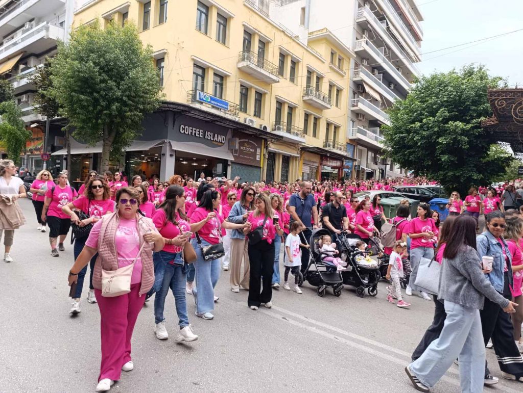 ΠΑΤΡΑ: Απέραντο ροζ ποτάμι στο κέντρο - ΔΕΚΑΔΕΣ ΦΩΤΟ ΚΑΙ ΒΙΝΤΕΟ