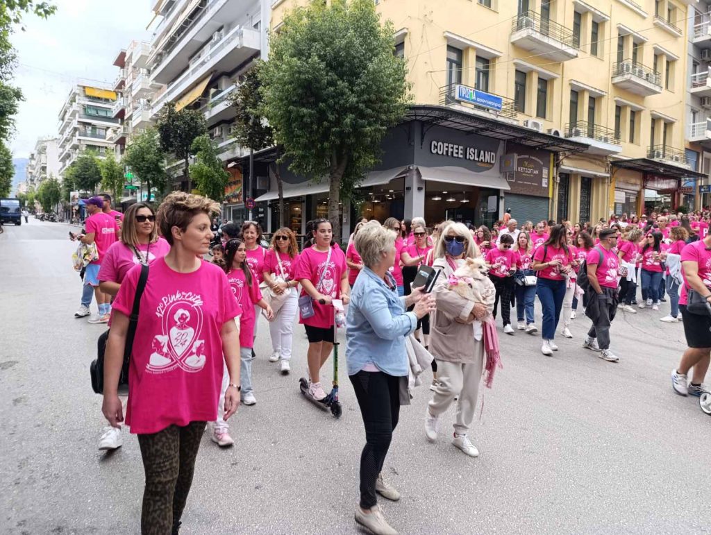 ΠΑΤΡΑ: Απέραντο ροζ ποτάμι στο κέντρο - ΔΕΚΑΔΕΣ ΦΩΤΟ ΚΑΙ ΒΙΝΤΕΟ