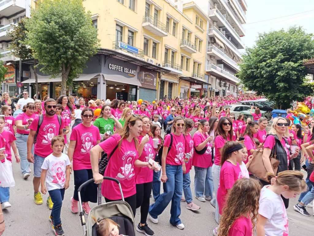 ΠΑΤΡΑ: Απέραντο ροζ ποτάμι στο κέντρο - ΔΕΚΑΔΕΣ ΦΩΤΟ ΚΑΙ ΒΙΝΤΕΟ