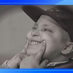 “Το Χαμόγελο του Παιδιού” – Γιώργος Παπαδάκης: Η συγκίνηση για τον μικρό Ανδρέα και την επέτειο των 29 χρόνων (βίντεο)
