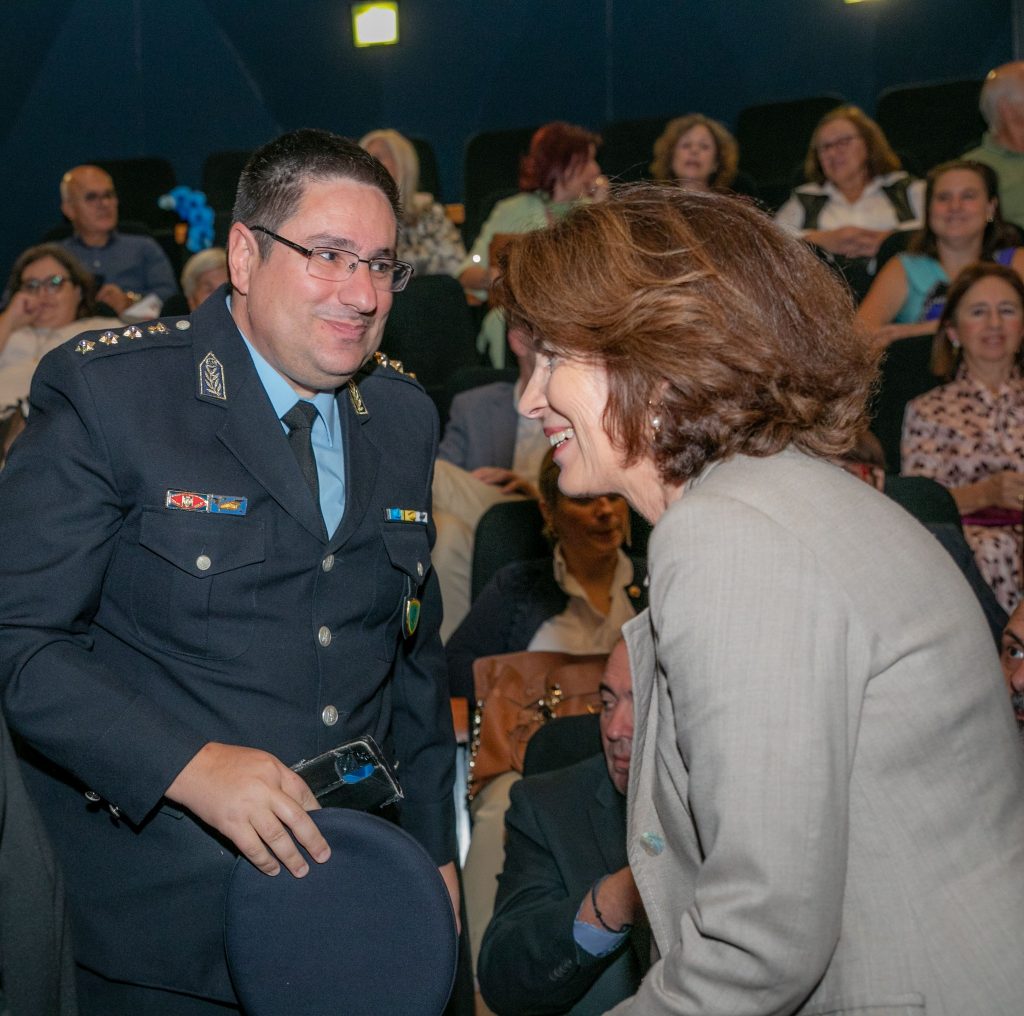 ΠΑΤΡΑ: Ύψιστη τιμή για την Γεωργία Πετροπούλου - Την τίμησε η Πρέσβειρα της Γαλλίας - ΠΟΛΛΕΣ ΦΩΤΟ