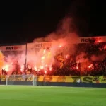 Super League: «Καμπάνα» στον Άρη για τις ρίψεις αντικειμένων στον αγώνα με τον Βόλο – Δύο αγωνιστικές κεκλεισμένων των θυρών