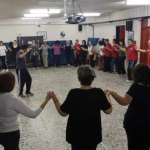 Ο Συρτός και ο Μαλεβιζιώτης κάνουν καλό στην υγεία: Οι χοροί που «γιατρεύουν» τον πόνο στη μέση