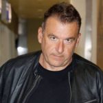 Γιώργος Λιάγκας: Διαγραφή από την ΕΣΗΕΑ για έναν χρόνο μετά το ρεπορτάζ για το σπίτι του αδικοχαμένου Τζορτζ Μπάλντοκ