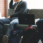 Ελλάδα: Οι νέοι εγκαταλείπουν την οικογενειακή εστία στα 30 τους