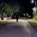 Γυναικοκτονία: Ισχυρές αστυνομικές δυνάμεις στη Μυρτιά Τριχωνίδας για τον 30χρονο ένοπλο