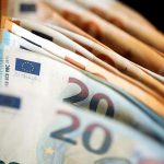 Eurostat: Τρίτη από το τέλος η Ελλάδα στις ετήσιες αποδοχές των εργαζομένων (γράφημα)
