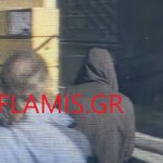 ΠΑΤΡΑ: Με κουκούλα στο Δικαστήριο ο 49χρονος "νταής" που χτύπησε την Γαρυφαλλιά! "Καταπέλτης" η Ανακρίτρια