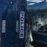 Ανετράπη κλούβα των ΜΑΤ μετά από σύγκρουση στου Ζωγράφου