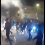 ΠΡΟΣΟΧΗ ΣΚΛΗΡΟ ΒΙΝΤΕΟ: Οι αντάρτες της Συρίας κρεμάνε δημόσια συγγενείς του Ασαντ