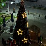 ΠΑΤΡΑ: Ξεχωρίζει το δένδρο στον Αγιο Ανδρέα