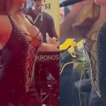 Πασίγνωστη Ελληνίδα τραγουδίστρια… γδύθηκε στα μπουζούκια (ΦΩΤΟ)