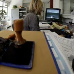 Στα Διοικητικά Δικαστήρια προσέφυγαν δημόσιοι υπάλληλοι για επαναφορά του 13ου και του 14ου μισθού