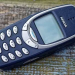 Βρήκε το χαμένο του ΝΟΚΙΑ 3310 ύστερα από 22 χρόνια με μία μπάρα μπαταρίας