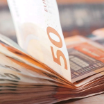 Το νέο επίδομα ανεργίας φτάνει έως και τα 1.297 ευρώ από το 2025 – «Κλειδί» τα χρόνια ασφάλισης και το ύψος των αποδοχών