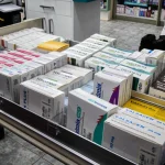 Δύσκολη η πρόσβαση σε καινοτόμα φάρμακα για τους Έλληνες ασθενείς - Μόνο 1 στα 5 που εγκρίθηκαν στην Ευρώπη ήρθαν στην Ελλάδα