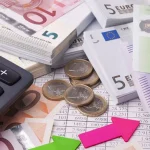Ποιοι φόροι μειώνονται τη νέα χρονιά – Αναλυτικός οδηγός