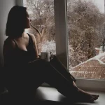 Διάθεση: Γιατί είναι τόσο πεσμένη μετά τα Χριστούγεννα - Πώς θα την ανεβάσουμε
