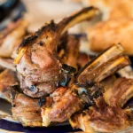 Το Taste Atlas «υμνεί» τα παϊδάκια και το κλέφτικο - Μπήκαν στη λίστα με τα 100 καλύτερα φαγητά του κόσμου
