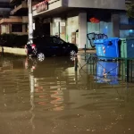 Κακοκαιρία Elena: Διακοπή κυκλοφορίας στην Ποσειδώνος, πλημμύρισε ο δρόμος - Βροχοπτώσεις σε όλη την Αττική, προβλήματα στην Εύβοια