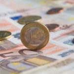 Οικονομία: Υπογεννητικότητα και γήρανση «καίνε» τα πλεονάσματα (πίνακας)