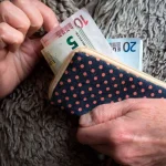 Συντάξεις, έκτακτο επίδομα, δώρο χριστουγέννων: Πότε θα πληρωθούν - Αναλυτικά οι ημερομηνίες