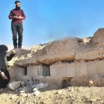 Μαρτυρίες φρίκης για τις μαζικές δολοφονίες στη Συρία - «Θα χρειαστούν δεκαετίες όπως στη Σρεμπρένιτσα για να βρεθούν τα θύματα»