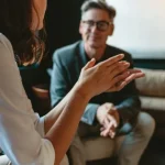 Πώς θα επηρεάσετε τη συζήτηση – Οι τρεις τακτικές για να είστε πειστικοί