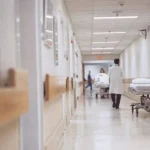 Ασφαλιστικές κατά ιδιωτικών κλινικών για τα υψηλά ασφάλιστρα – Έρχεται παρέμβαση