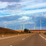 ΥΠΕΝ: Δωρεάν ρεύμα και κίνητρα σε κατοίκους για να δεχθούν τα αιολικά πάρκα